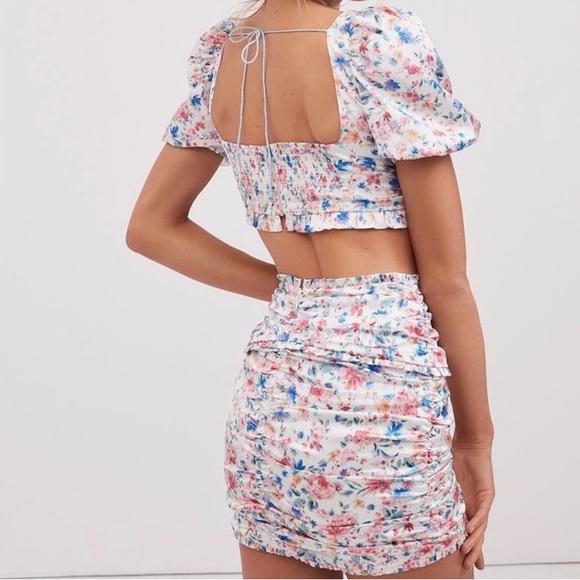 NWT- FL&L Juliet Set- Skirt (M), Top (S), Thong (S) & Bra (32DD)- Festivals - Picture 5 of 15